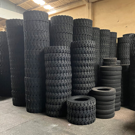 Chaoqun forklift loader 825 20.5/70-16 1670-20-24 23.5-25 50 forklift semi-solid tire 20.5/70R16 premium semi-solid steel tire