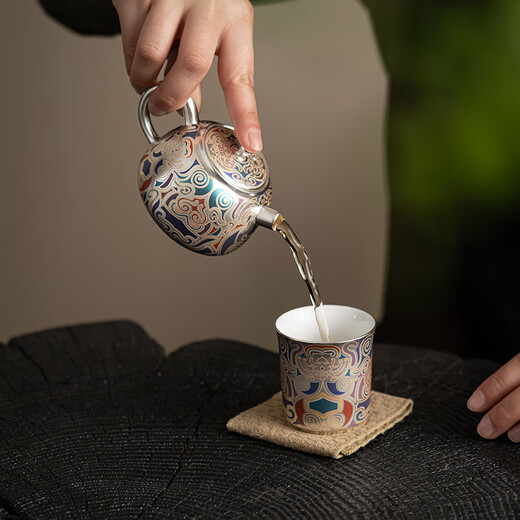 SUSHI CERAMICS Dunhuang gilt silver tea set set by Chen Desheng, the national intangible cultural heritage inheritor, one pot and two cups accompanying the gift box