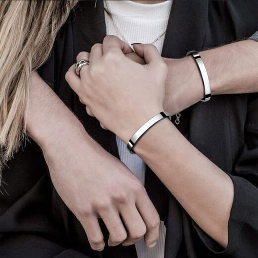 Ji Ge 999 silver bracelet fashionable men and women glossy opening solid silver bracelet couple lettering simple silver bracelet 29 grams bracelet + bracelet suitable for boys