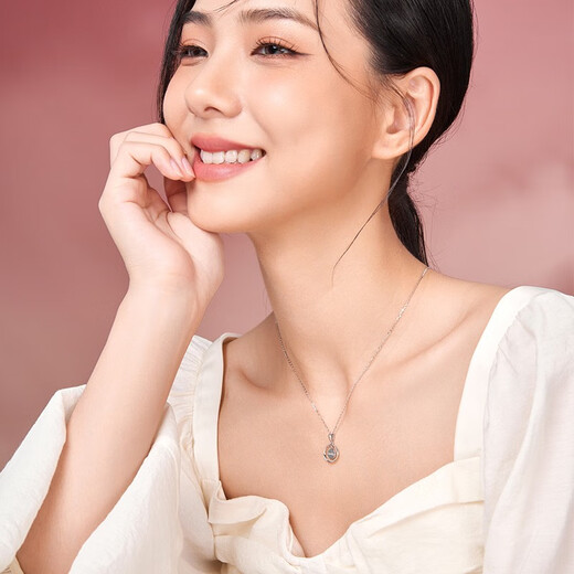 Saturday Fortune (ZLF) PT950 platinum pendant women's letter Lucky round plate pendant 1.78g