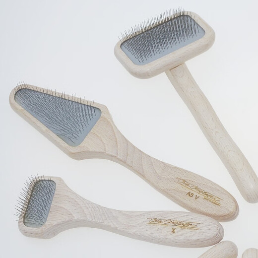 Chris Christensen Chris Christensen imported from the United States, a permanent needle comb for cats and dogs, a fluffy and fluffy hair comb for cats and dogs, suitable for facial elbows, a permanent triangle needle comb