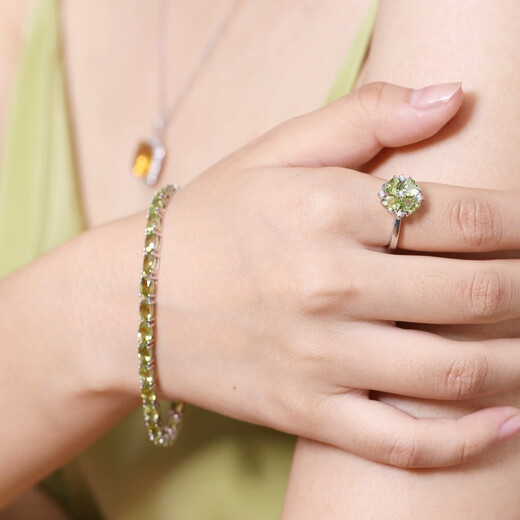 GEM STONE KING Bracelet Women's 925 Silver 12 Carat Green Peridot Bracelet Colorful Treasure 925 Silver Birthday Gift for Girlfriend 520 Gift