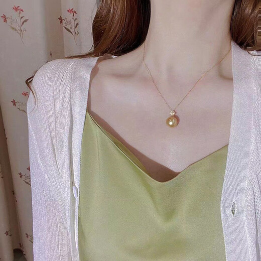 Jennifer Jewelry 12-13mm True Round South Sea Gold Pearl 18k Gold Diamond Pendant Four-leaf Clover Clavicle Chain True Round U18k Gold Diamond Pendant Without Chain 12-13mm South Sea Gold Pearl