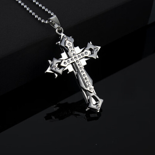 Cai Leiya European and American fashionable men's domineering cross necklace men's trendy hip-hop student pendant niche design sweater chain Holy cross necklace