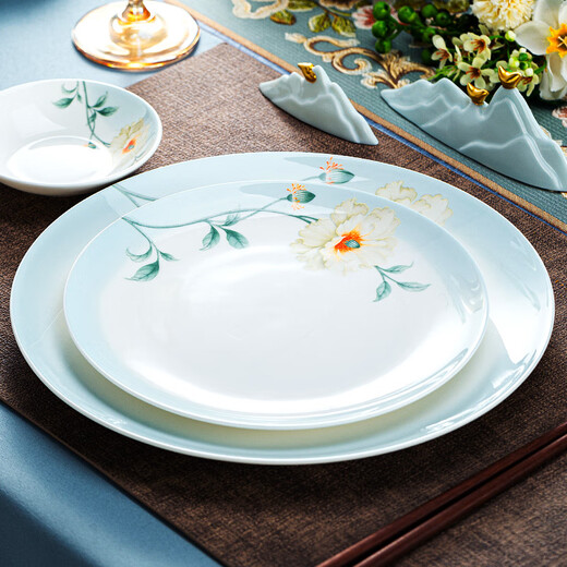 Guoyue Bone porcelain tableware set for home use new Chinese-style bowl and dish set for ceramic bowl and utensils microwave glaze colored bowl and plate combination, simple brocade flower with breakfast cup, gift box set, 62-piece set
