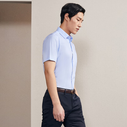 YOUNGOR short-sleeved shirt men's plain DP no-iron shirt cotton fabric comfortable breathable anti-wrinkle new product VSDP170011IFA light blue 40 YOUNGOR short-sleeved shirt men's plain DP no-iron shirt cotton fabric comfortable breathable anti-wrinkle new product VSDP170011IFA light blue 40