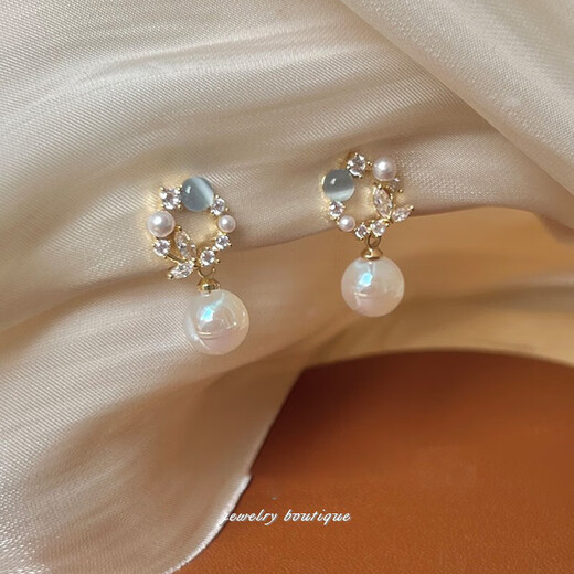Crystal ear clip earrings for women without piercing, mermaid earrings, high-end pierced earrings, no need for piercing, earrings
