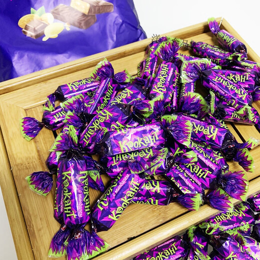 Shifangyi Russian Purple Candy Original Imported Snacks Chocolate Candy KDV Purple Candy Chinese New Year Candy Purple Candy 500g (about 70 pieces)