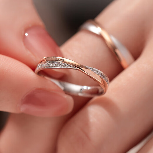 Zhou Fansheng 18K gold man-made diamond pair ring couple light luxury two-color man-made diamond ring gift wife wedding ring men's ring + 18K gold