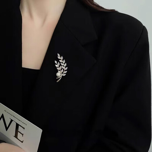 Idel wheat ear brooch, high-end female design, niche corsage, high-end suit pin, accessories, birthday gift for girlfriend, wheat ear brooch XZ0513