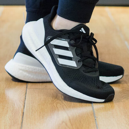 Adidas Running Shoes Herrenschuhe 2025 Neuer Sommer PureBoost 23 Schockabsorbing Sneakers atmungsaktives Low Top Casual Schuhe If4839 Schwarz und Weiß 44,5