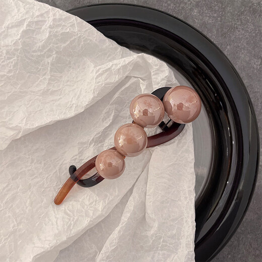 Tang Funi's simple pearl one-word hairpin twist clip for women 2025 new style high-end grabber hairpin hairpin headwear on the back of the head, light coffee color - 4 beads twist clip