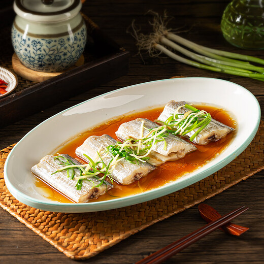 Fresh and fresh, frozen Zhoushan hairtail segments 900g, mid-section hairtail, deep-sea fish, fresh fish, seafood New Year's goods