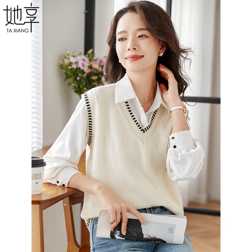 She enjoys knitted vest women's V-neck sleeveless sweater vest waistcoat sweater fashionable slim inner top T13KZ5499