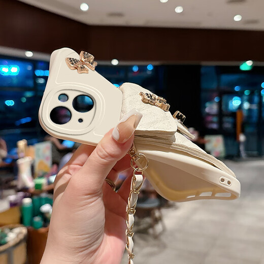 罗璐鸥苹果15手机壳斜挎挂绳外壳iPhone15 Plus链条背带硅胶壳保护套斜跨菱格零钱卡包防摔全包软壳女款 【黑色-菱格小熊卡包款】+斜挎挂绳+全屏钢化膜 苹果15