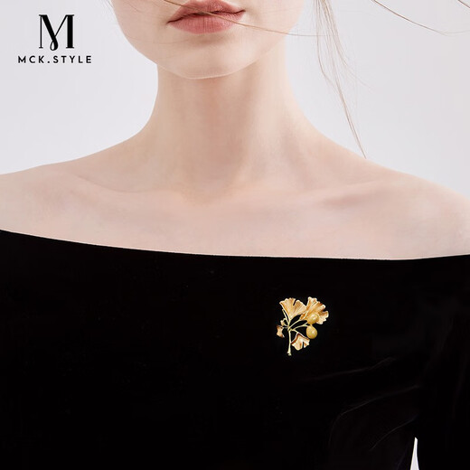 Mck ginkgo leaf brooch high-end women's corsage luxury suit pin accessories Chinese Valentine's Day gift