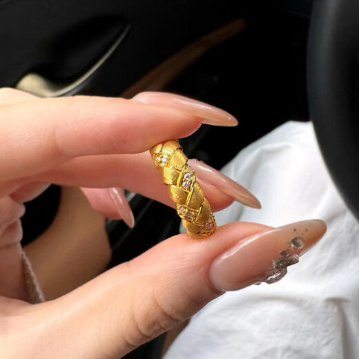 Ruinuo gold twist ring women's pure gold 999 fashionable braided winding inlaid ring birthday gift for girlfriend Twist ring size 16-17/gold weight about 2.31g