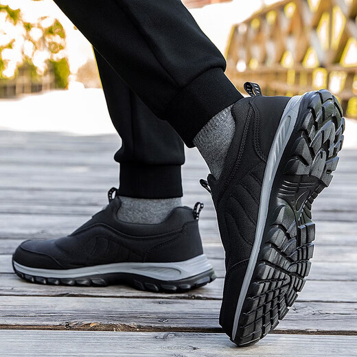 Zunshi pipe elderly shoes men's summer breathable non-slip soft sole dad shoes middle-aged and elderly walking shoes comfortable mesh mother shoes 9207 black men's style 39