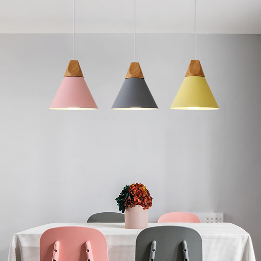 Yilin simple fashion macaron color lamps Nordic restaurant cafe clothing store shopping mall lighting solid wood chandelier P606-A white