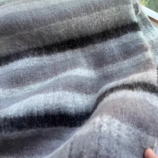 Shekare Gray Whitening Skin Friendly Couple Scarf Men's New Gradient Plaid Autumn and Winter Warm Scarf Student Couple Gift Night in Paris