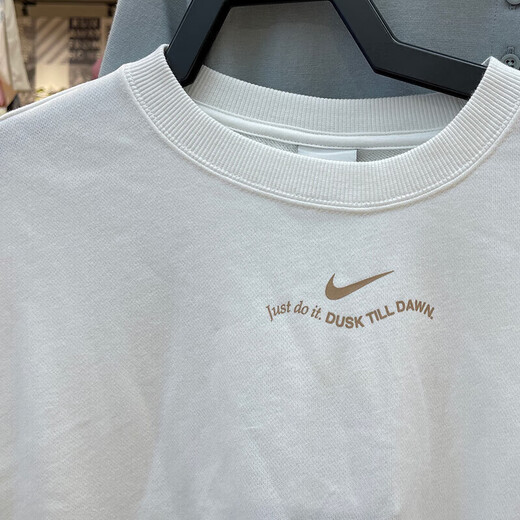 Nike (Nike) Camiseta de manga corta Summer's Summer New Outdoor Sportswear redondeando Corbit Cólido y transpirable Top HF6176-133 M