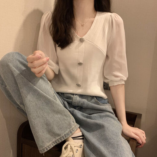 
Light and Red 2025 summer new ice silk chiffon spliced ​​V-neck short-sleeved sweater lady thin base shirt short top MCL 3523 white one size (70-125Jin [Jin equals 0.5 kg] can be worn)