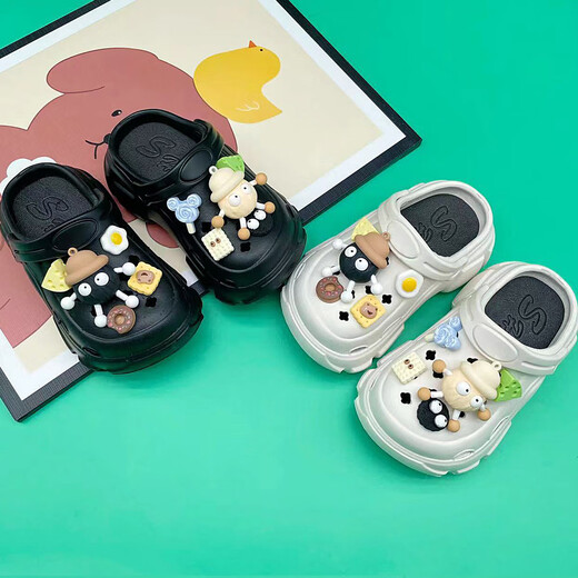 Dezu Nouveau style de garçons et de filles Slippers parent-enfant mignon Cartoon petites boules de charbon Eva Hole Shoes Soft Sodals Sandales sans glissement blanc-606 petites boules de charbon 28-29