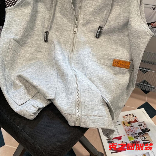 Van Zheshas neue ärmelloses Weste Sweatshirt für den Frühling, Frauen mit Kapuze -Strickjacke für Frauen koreanische Style Reißverschluss Nische Top 841 Grau vertikaler Pferd Clip XL 175