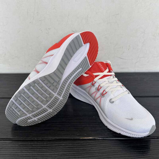 耐克（Nike）运动鞋男鞋 夏季新款QUEST 4跑步鞋网面透气减震时尚低帮休闲鞋 DA1105-100 41