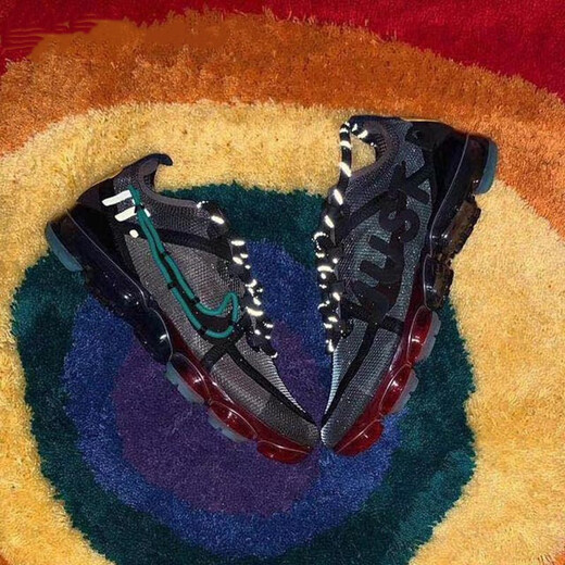 Nike (Nike) Новая модель для мужчин и женщин Air Vapormax Совместное с ограниченным тиражом.
