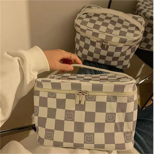 Gu Ruiniao Gray and White Plaid Cosmetic Bag Portable Outing Large Capacity High-Looking Dirty-Resistant Waterproof Toiletries Bag Cosmetic Storage Bag Gray and White Plaid Bear