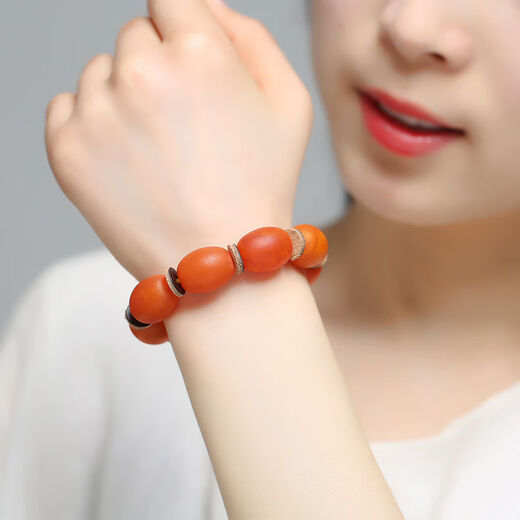 Yage fidelity Russian material chicken oil red old beeswax bucket bead bracelet game allowance original leather amber date bead follow-up bracelet for men and women