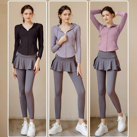 Yuebu yoga suit for women, high-end slimming fitness suit, Pilates training, professional running suit, autumn new style, two-piece set, light blue top + black fitness pants L Recommended 105-120 Jin Jin equals 0.5 kg