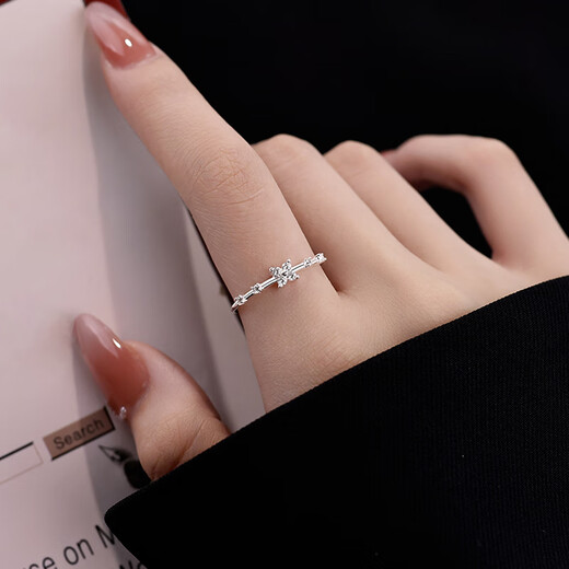 YIZUN. CHOMEL 999 silver sparkling small diamond flower ring niche women 2024 new open adjustment ring light luxury jewelry 999 sterling silver diamond flower ring