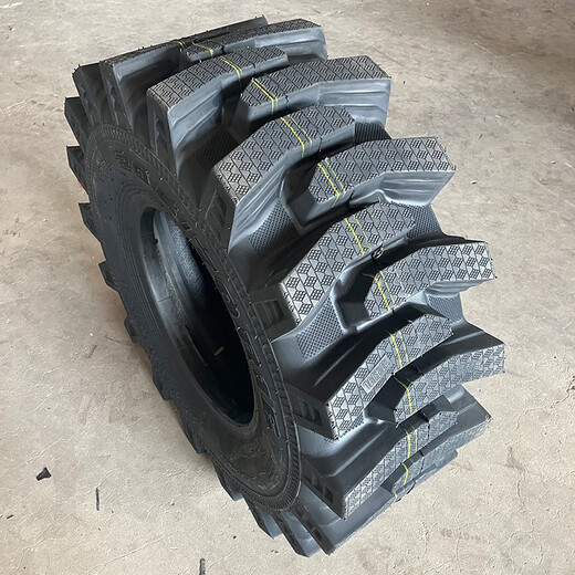 Chaoqun forklift loader 825 20.5/70-16 1670-20-24 23.5-25 50 forklift semi-solid tire 20.5/70R16 premium semi-solid steel tire