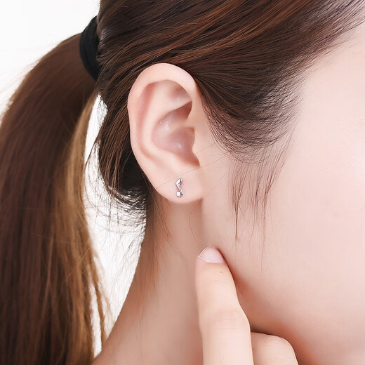 ZLF (ZLF) PT950 platinum earrings for women, asymmetric earrings, note personalized earrings 1.24g