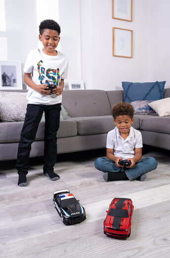 Jada Toys remote control car 1 16 scale USB charging 30cm large children's remote control car rechargeable lithium battery