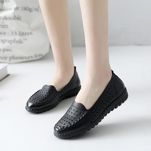 Night Rain (NightRain) mother shoes single shoes summer 2025 new soft sole middle-aged and elderly hollow anti-slip middle-aged sandals for women's hole leather shoes black A829-1 women's single shoes 37 (235mm) fat feet wide foot shot one size