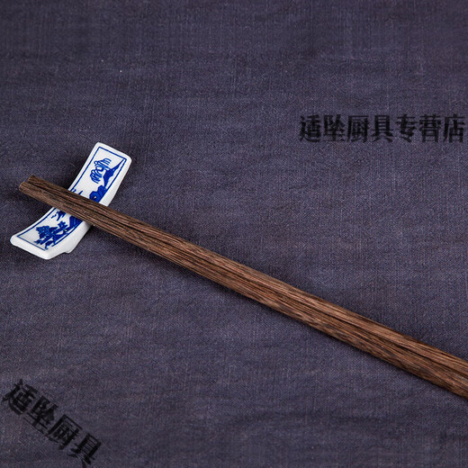 Tuojin Jingdezhen Ceramic Chopstick Rack Traditional Chopstick Holder Chopstick Pillow Chopstick Holder Chinese Household Blue and White Porcelain Tableware Simple Chopstick Rack Tangle Lotus Chopstick Rack 1 Pack