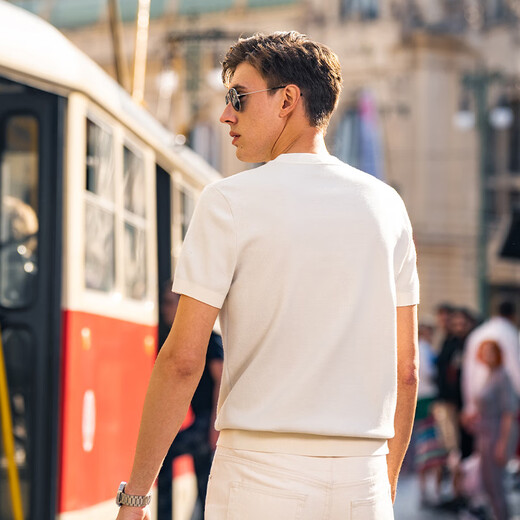 
Mr. Cloth round neck short-sleeved hair T men's 2025 autumn sweater letter contrast color design machine washable cardigan PT15620 Ivory white 2XL (185)