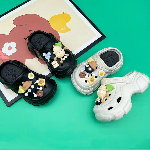 Dezu Nouveau style de garçons et de filles Slippers parent-enfant mignon Cartoon petites boules de charbon Eva Hole Shoes Soft Sodals Sandales sans glissement blanc-606 petites boules de charbon 28-29