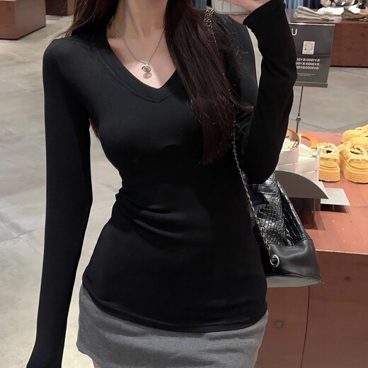 Yiyi long-sleeved T-shirt for women with v-neck bottoming shirt can be worn outside 2026 new spring hot girl slim top black and white right shoulder right shoulder V-neck long-sleeved T-shirt black M recommended 85-105Jin Jin is equal to 0.5 kg