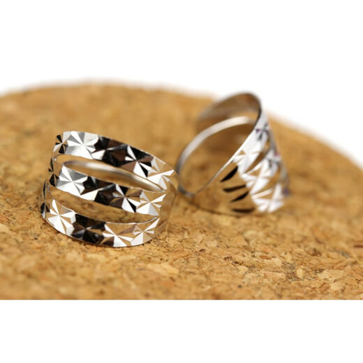 QIANSHU Valentine's Day Gift Platinum PT950 Earrings Earrings Platinum Ear Hooks Platinum Ear Studs Women's Ear Buttons Women's Small Platinum Earrings Pair