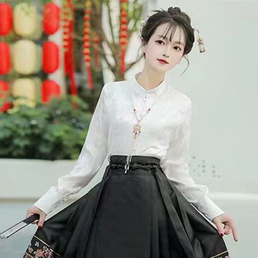 Han Yukuis ursprünglicher Ming-Ming-Hanfu-Rock für den Frauen mit dem Hufegesicht für Frühling für den Frühling verbesserte tägliche Superfee Neue chinesische Rock mit dem chinesischen Pferd. Voller Set weiße Doppelbastel-Top + Marine Blaudruckgedruckte Rock L.