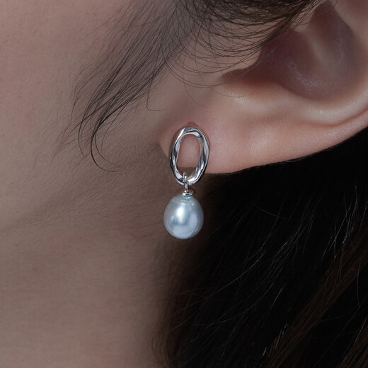Lukfook Jewelry True Me Series Platinum 950 Special Shaped Seawater Pearl Platinum Earrings Total Weight Approximately 3.80 Grams