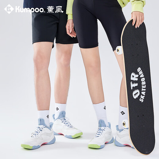 薰风（KUMPOO）2024新款羽毛球鞋厚羿 透气减震防滑耐磨男女款运动鞋熏风KH-G826 厚羿 KH-G826 白/灰蓝/绿 41