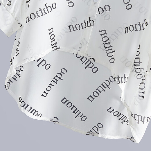 Elle a pool la chemise de climatisation légère et respirante pour les femmes 2025 Summer New Sunshade Letter Impringing Loose Shirt