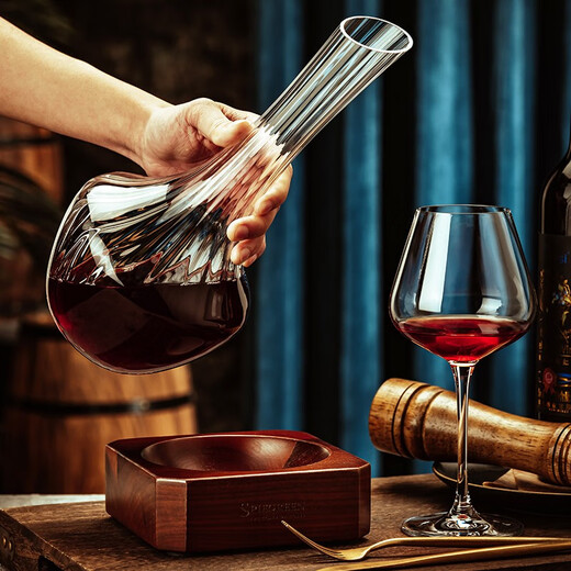 Velos high-end crystal red wine cup for home use all-in-one Burgundy goblet decanter set wine set for friends as a gift Burgundy wine glass eight-piece set 550ml