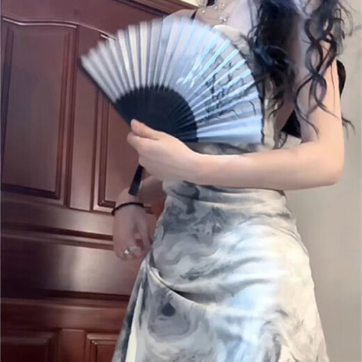 
Miao Yijia suspender dress new Chinese pure sensual women's skirt summer new style slim temperament long skirt beach skirt ink painting suspender dress [Tie-dye gray] L [Suggested 108-120Jin [Jin equals 0.5 kg]]
