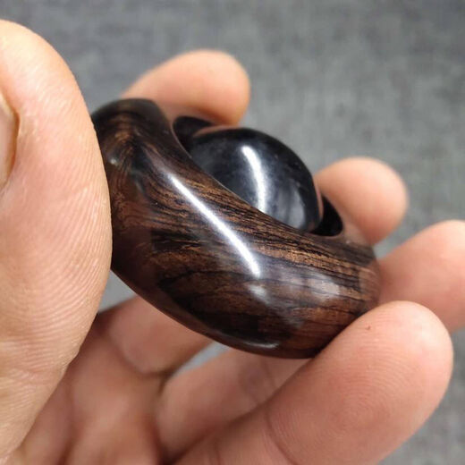 Time to run handheld parts Time to run thousand-year ebony handheld parts Wooden transport beads Wenhua handheld parts Ziguang Sandalwood health ball SN2677